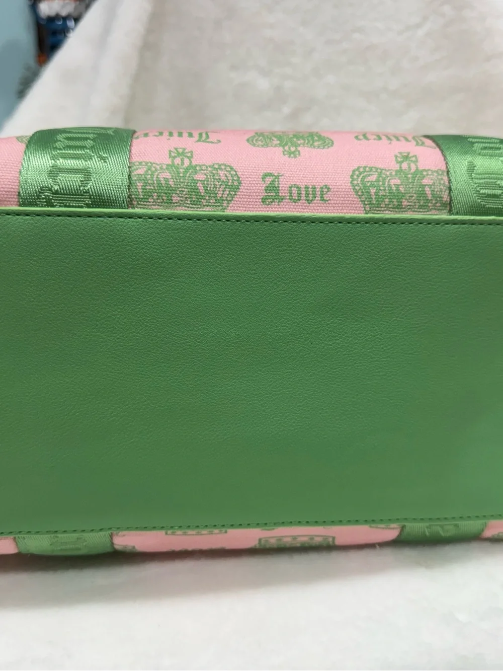NWT- Juicy Couture Pink Tote with Green Trim and Matching Accessoriest